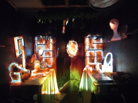 L'Imaginarium spectacle de de théâtre et vidéo dans le Créa'Bus. Créa Spectacles Caen calvados normandie