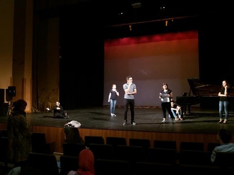 crea spectacle caravane des 10 mots international
