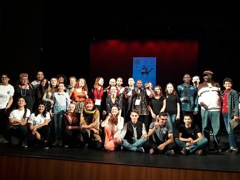crea spectacle caravane des 10 mots international