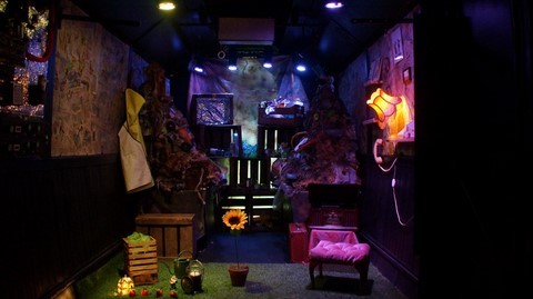 crea'bus crea spectacles caen normandie salle de spectacle itinérante développement durable école théâtre contes marionnettes accès à la culture projet culturel spectacle normandie noel halloween été festival spectacle enfant jeune public famille caen normandie